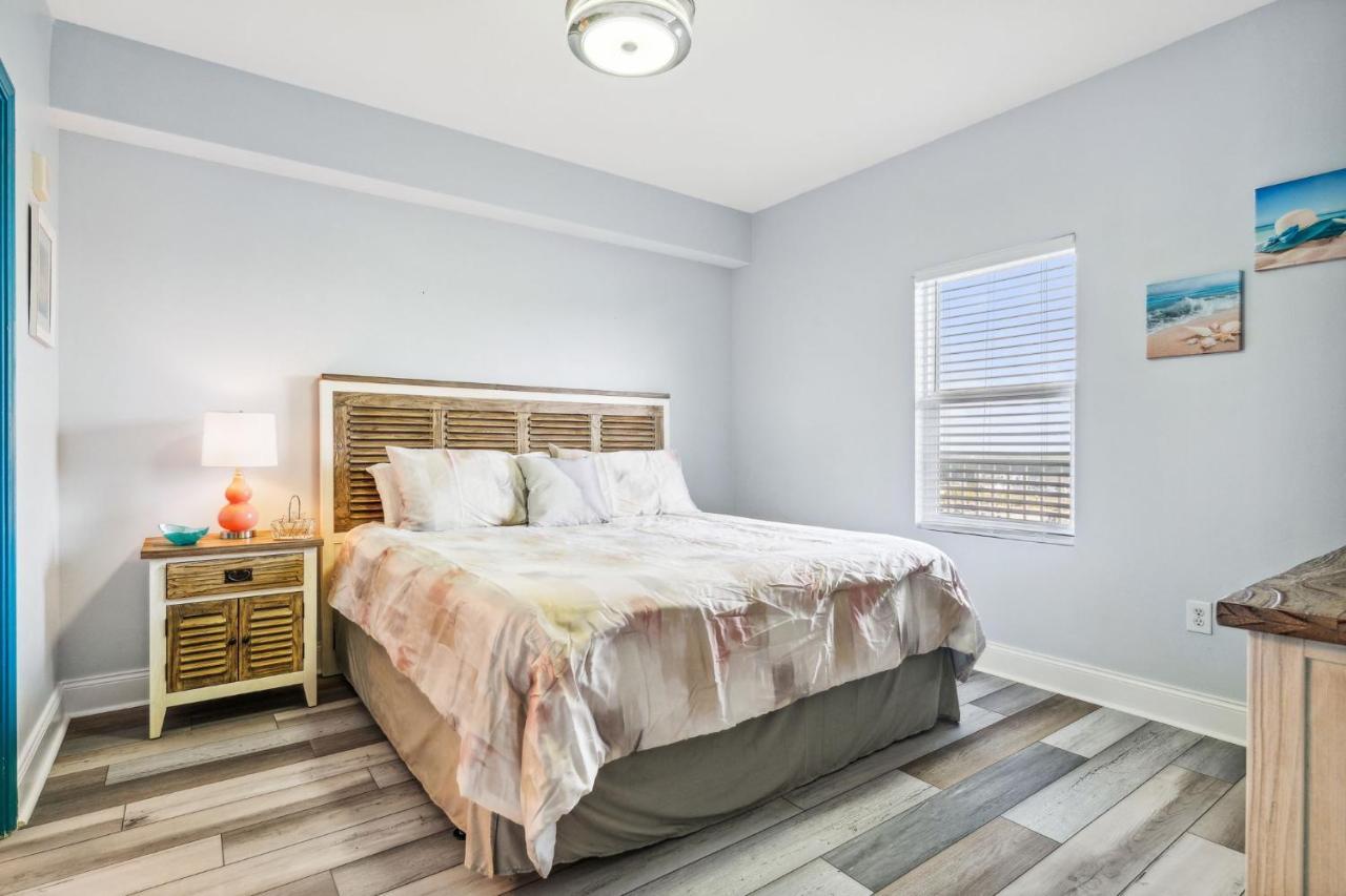 Eternal Waters At Laketown Wharf #1221 By Nautical Properties Vacation Rentals Panama City Beach Eksteriør billede