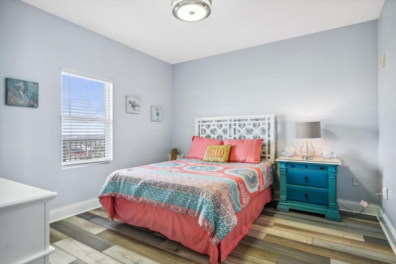 Eternal Waters At Laketown Wharf #1221 By Nautical Properties Vacation Rentals Panama City Beach Eksteriør billede